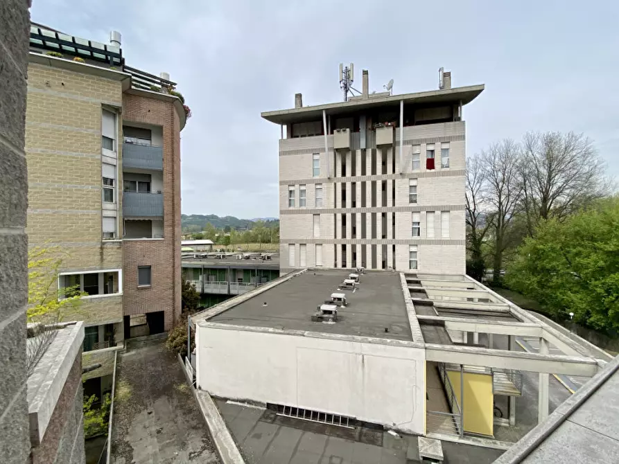 Immagine 10 di Appartamento in vendita  in Via del Carso a Vicenza