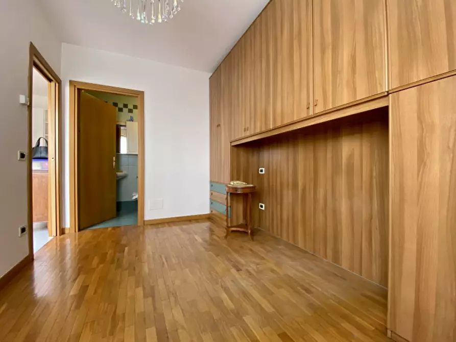 Immagine 12 di Appartamento in vendita  in Via del Carso a Vicenza