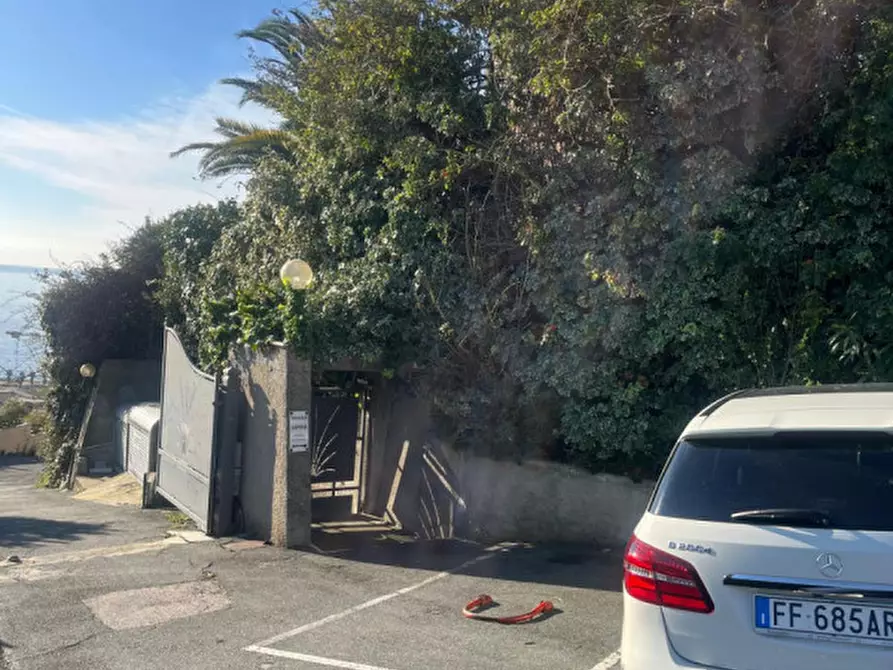 Immagine 19 di Posto auto in vendita  in Via padre semeria sanremo a San Remo