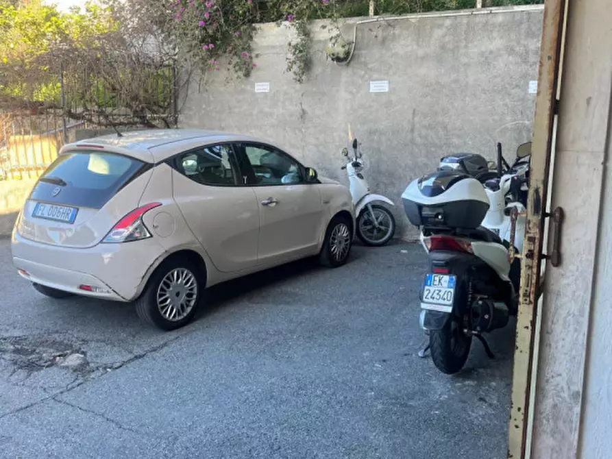 Immagine 23 di Posto auto in vendita  in Via padre semeria sanremo a San Remo