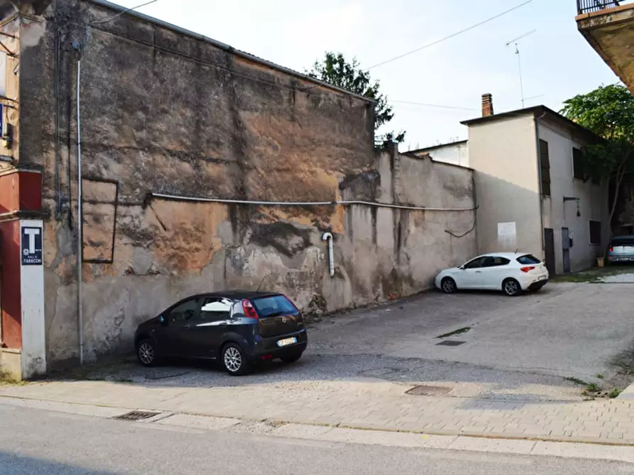Immagine 6 di Negozio in vendita  in Via Roma 77 a Roncà
