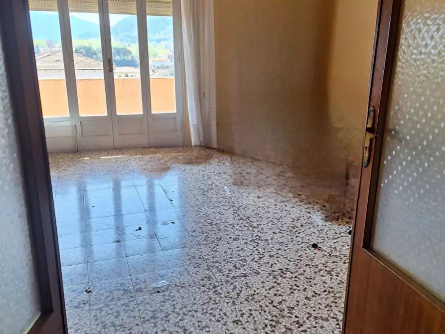 Immagine 1 di Appartamento in vendita  in Piazza Leopoldo Nobili a Lucca