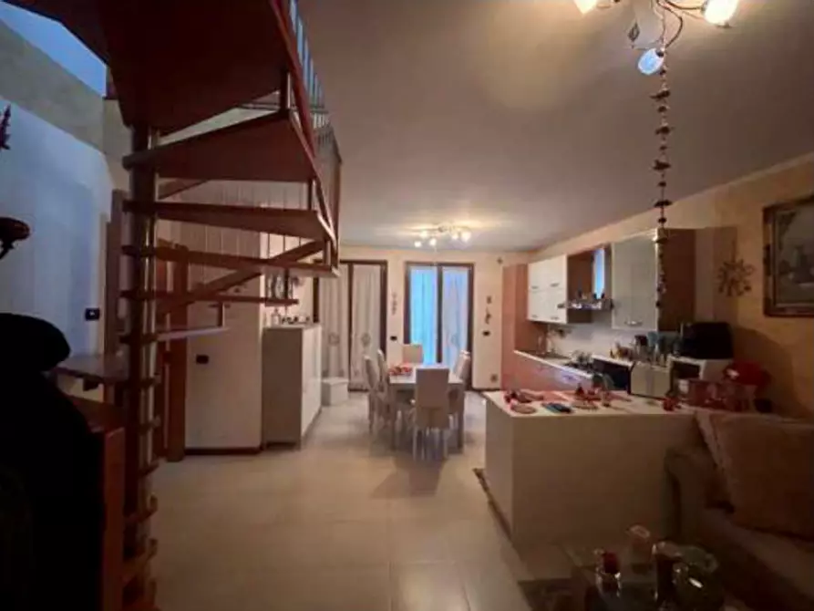 Immagine 3 di Appartamento in vendita  in Via Galileo Galilei 14 a Lavagno