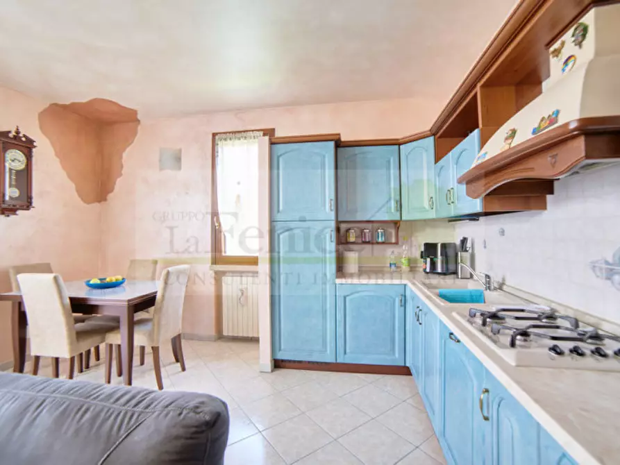 Immagine 10 di Appartamento in vendita  in Solferino a Solferino