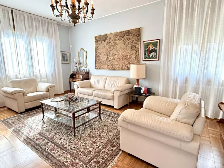 Immagine 2 di Casa indipendente in vendita  in Via Donato Bramante a Padova