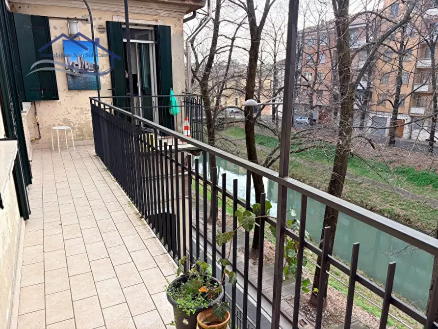 Immagine 1 di Palazzo in vendita  in Via San Pietro a Padova