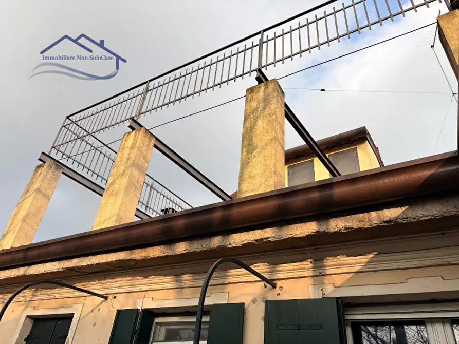 Immagine 2 di Palazzo in vendita  in Via San Pietro a Padova