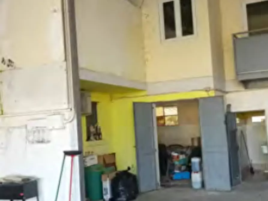 Immagine 3 di Magazzino in vendita  in Via Sommavilla a Tombolo