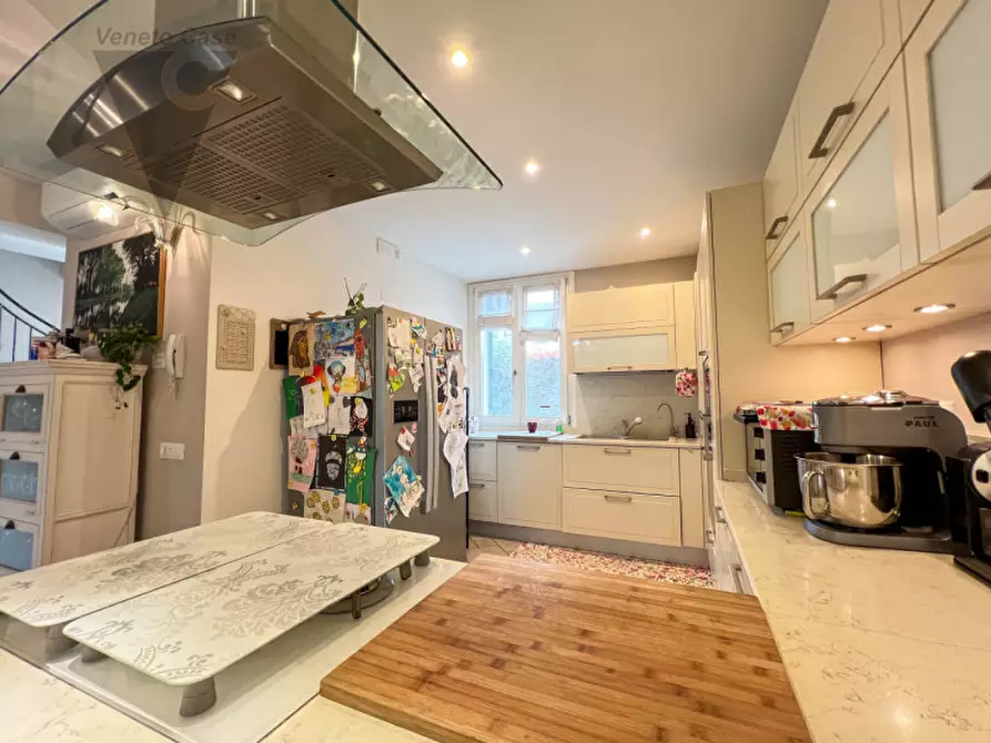 Immagine 3 di Casa trifamiliare in vendita  in Via Giuseppe Brezil a Piove Di Sacco