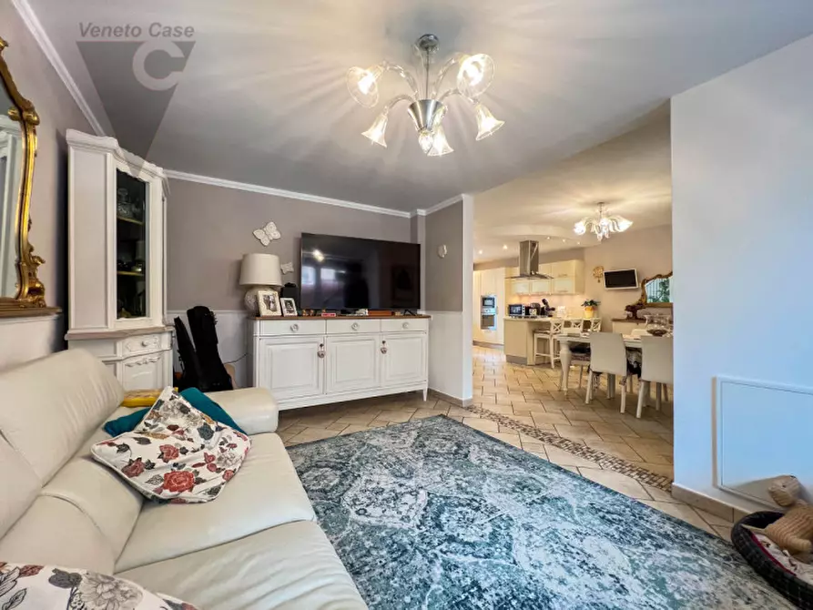 Immagine 8 di Casa trifamiliare in vendita  in Via Giuseppe Brezil a Piove Di Sacco