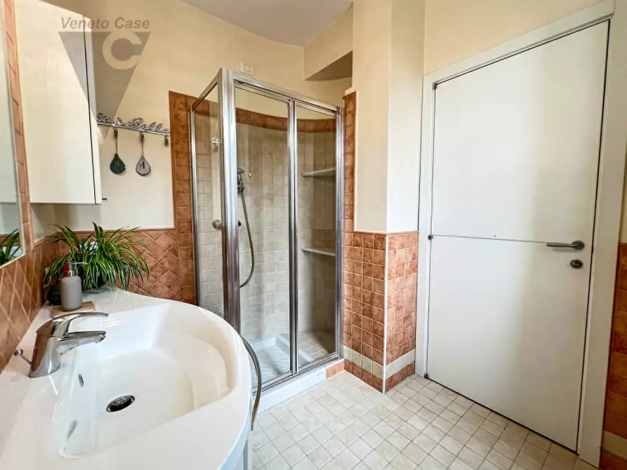 Immagine 11 di Casa trifamiliare in vendita  in Via Giuseppe Brezil a Piove Di Sacco