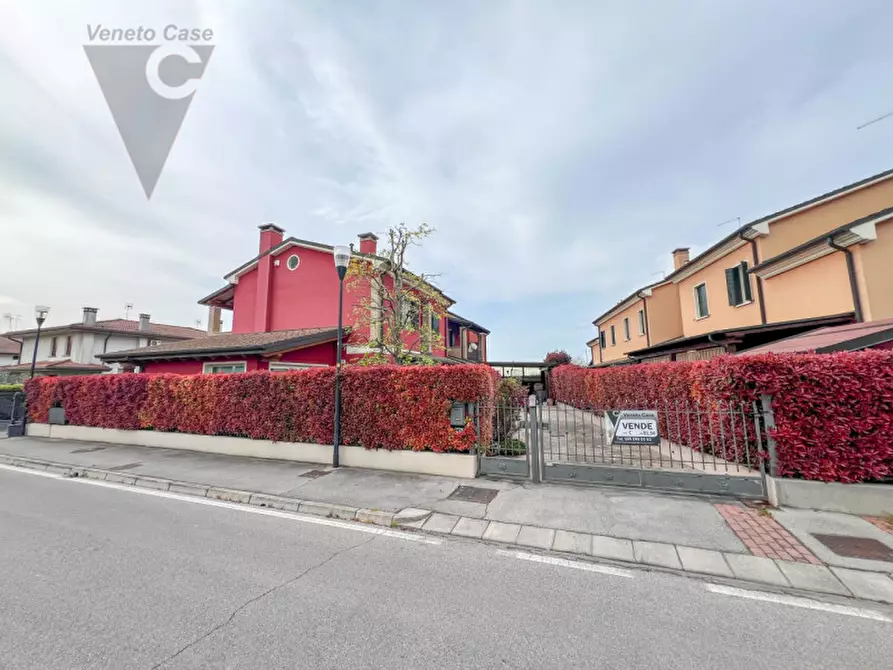 Immagine 30 di Casa trifamiliare in vendita  in Via Giuseppe Brezil a Piove Di Sacco