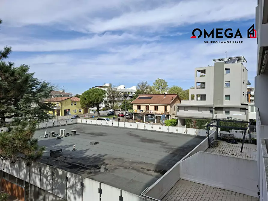 Immagine 9 di Appartamento in vendita  in Via Lilla 17 a Lignano Sabbiadoro
