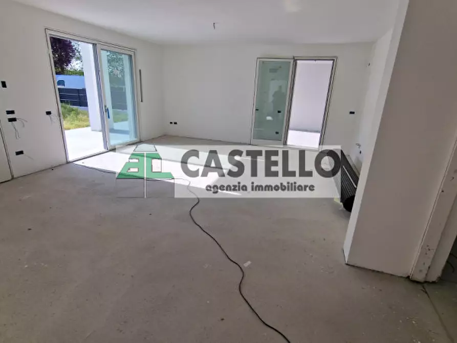 Immagine 9 di Casa trifamiliare in vendita  in Piazza dei Martiri 16 a Santa Giustina In Colle