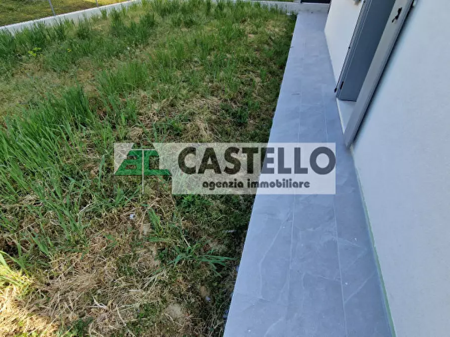 Immagine 12 di Casa trifamiliare in vendita  in Piazza dei Martiri 16 a Santa Giustina In Colle