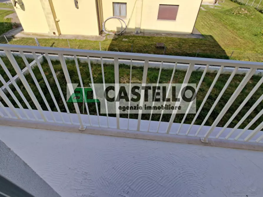 Immagine 19 di Casa trifamiliare in vendita  in Piazza dei Martiri 16 a Santa Giustina In Colle