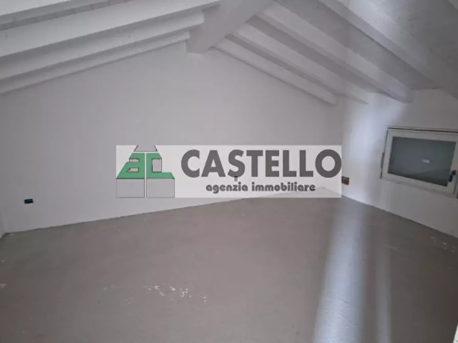 Immagine 20 di Casa trifamiliare in vendita  in Piazza dei Martiri 16 a Santa Giustina In Colle