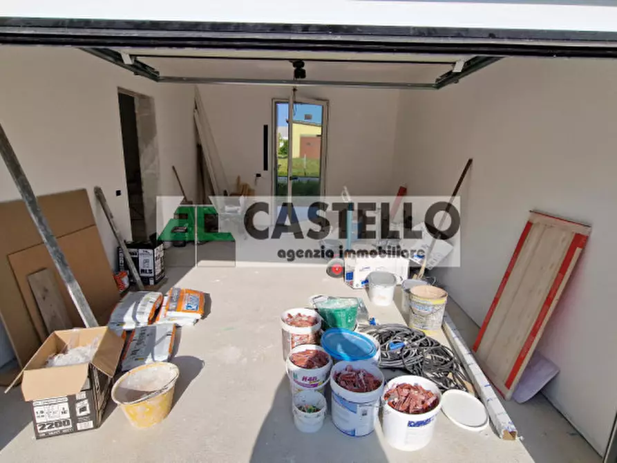 Immagine 26 di Casa trifamiliare in vendita  in Piazza dei Martiri 16 a Santa Giustina In Colle