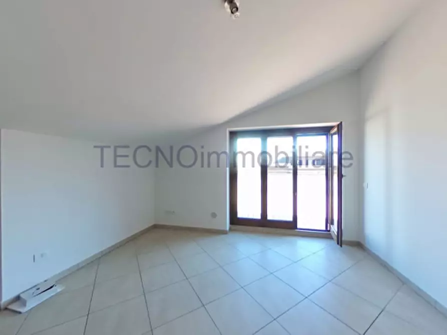 Immagine 3 di Attico in vendita  in Via Yuri Gagarin a Corciano