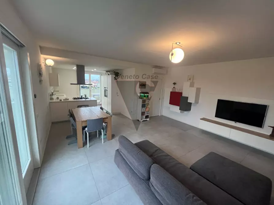 Immagine 5 di Appartamento in vendita  a Fiesso D'artico