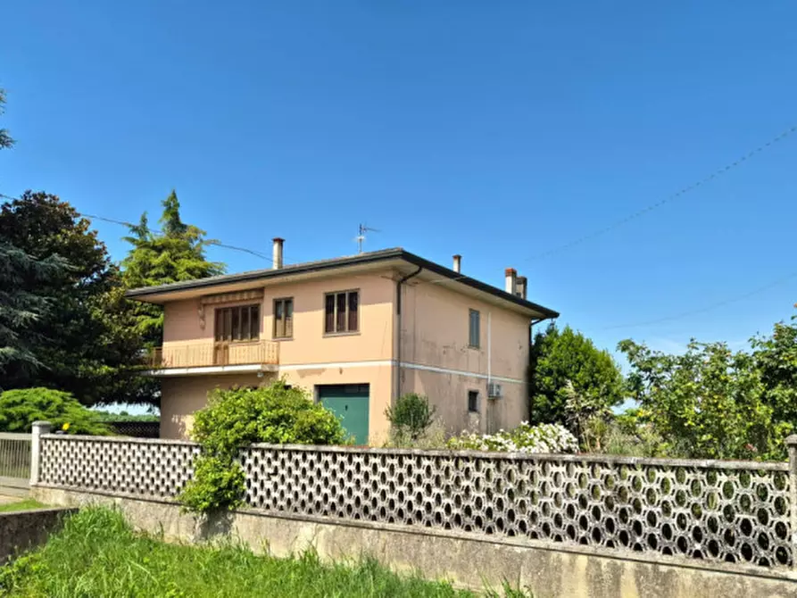 Immagine 1 di Casa indipendente in vendita  a Roveredo Di Gua'
