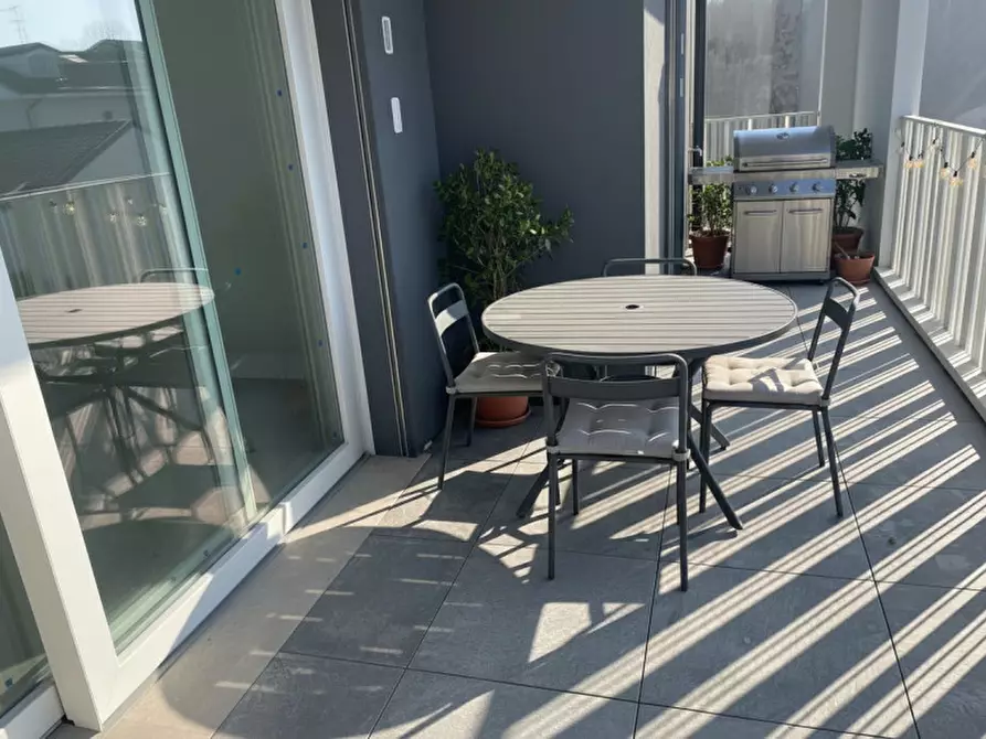 Immagine 11 di Appartamento in vendita  in via comino a Padova