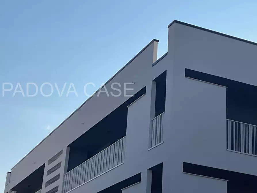 Immagine 14 di Appartamento in vendita  in via comino a Padova