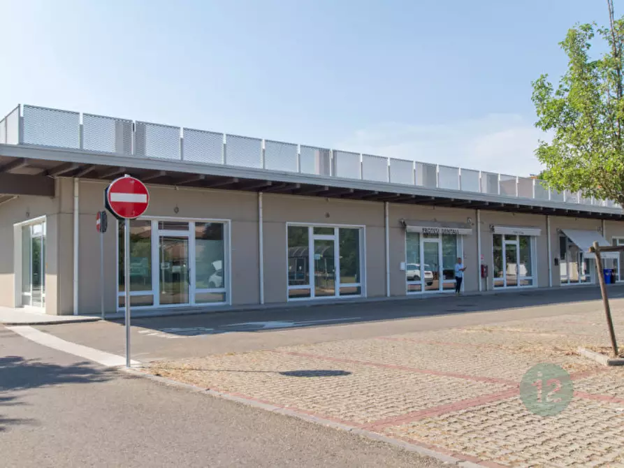 Immagine 9 di Laboratorio in affitto  a Soliera