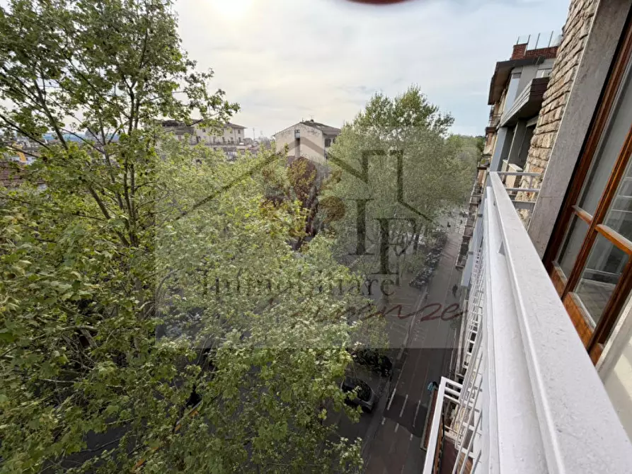 Immagine 7 di Appartamento in vendita  in viale dei mille a Firenze