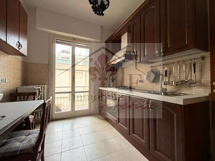 Immagine 14 di Appartamento in vendita  in viale dei mille a Firenze