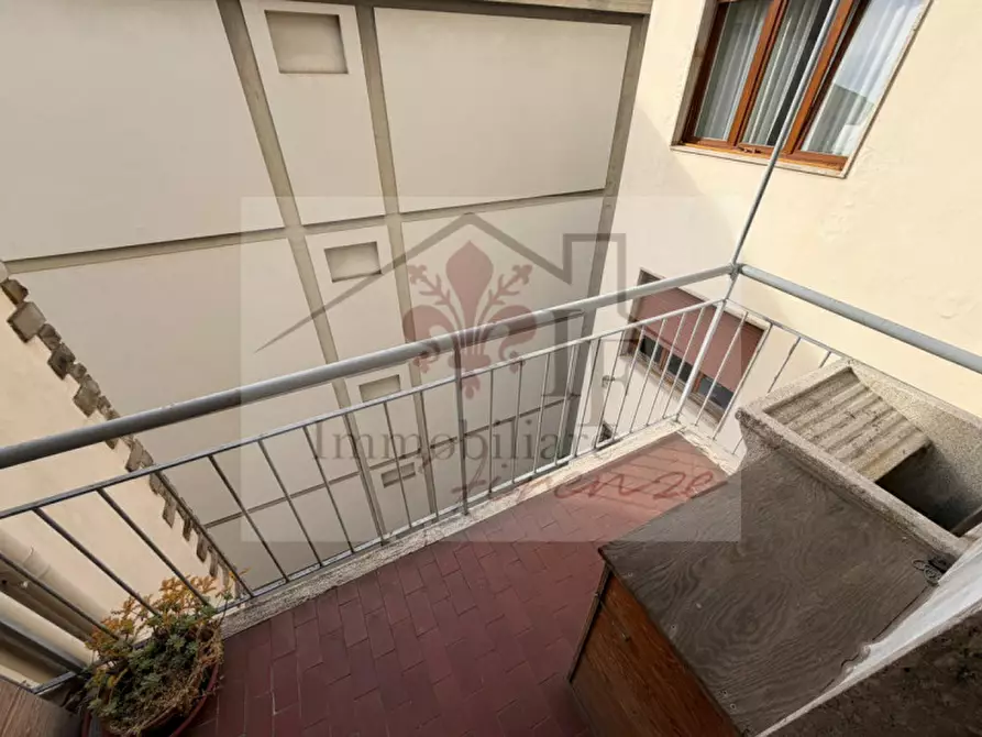 Immagine 15 di Appartamento in vendita  in viale dei mille a Firenze