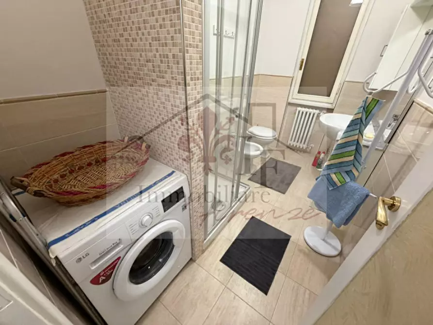 Immagine 16 di Appartamento in vendita  in viale dei mille a Firenze