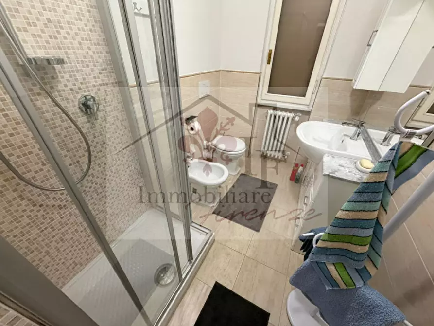 Immagine 17 di Appartamento in vendita  in viale dei mille a Firenze