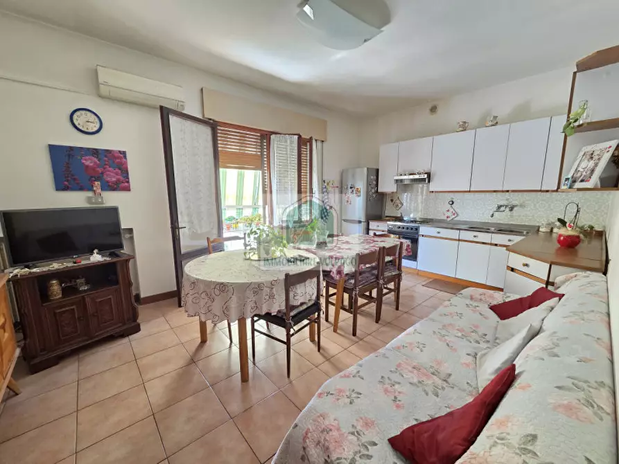 Immagine 1 di Casa indipendente in vendita  in montebelluna a Montebelluna