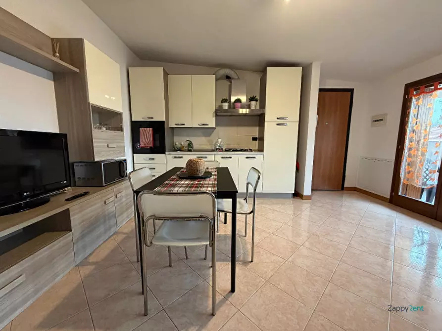 Immagine 10 di Appartamento in affitto  in Via Isonzo, 13 a Bollate