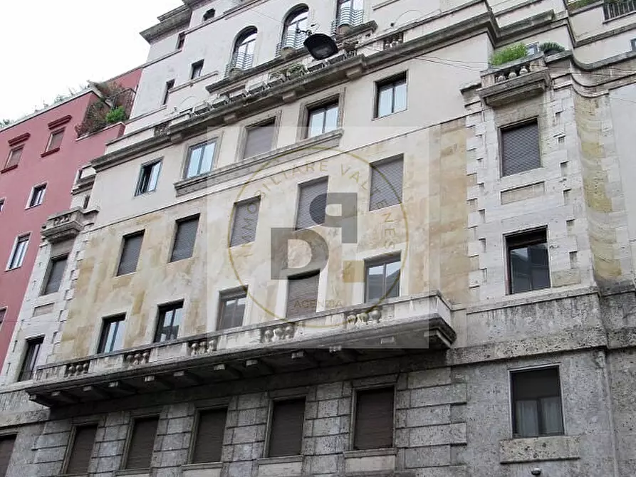 Immagine 3 di Ufficio in vendita  in VIA SERBELLONI a Milano