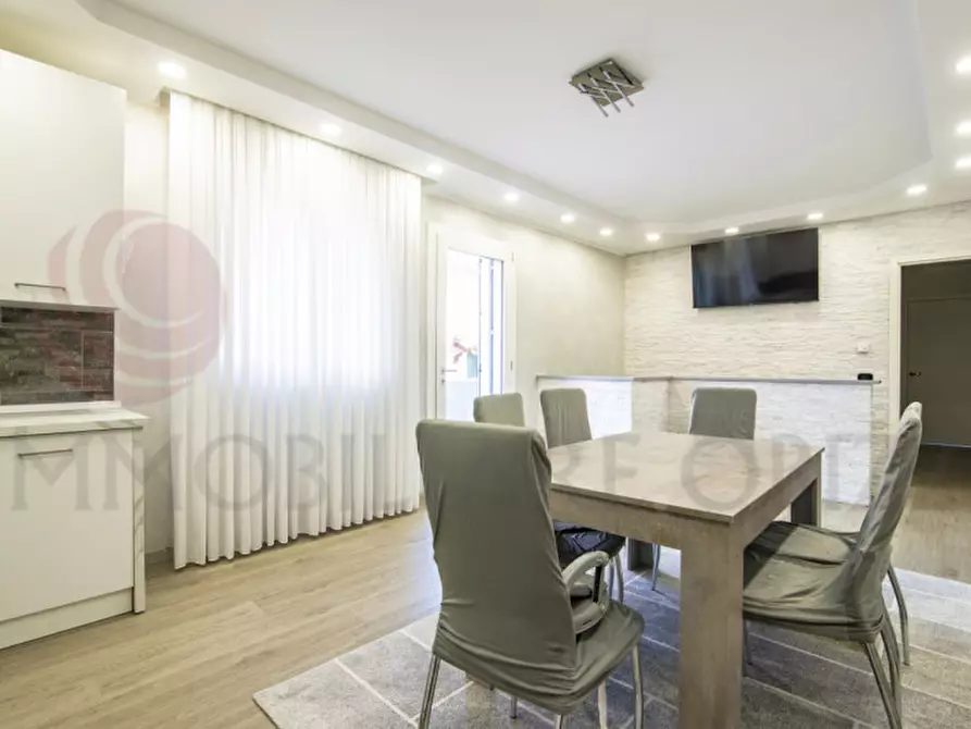 Immagine 1 di Appartamento in vendita  in Via Dante Alighieri a Casalserugo