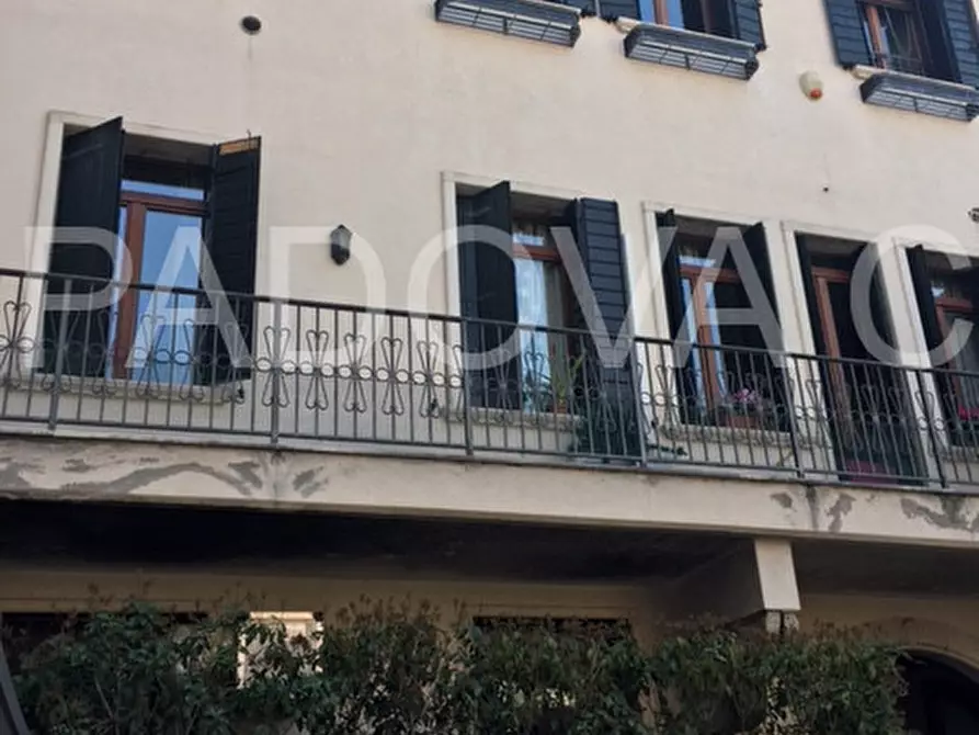 Immagine 1 di Appartamento in affitto  in Via dei Savonarola a Padova
