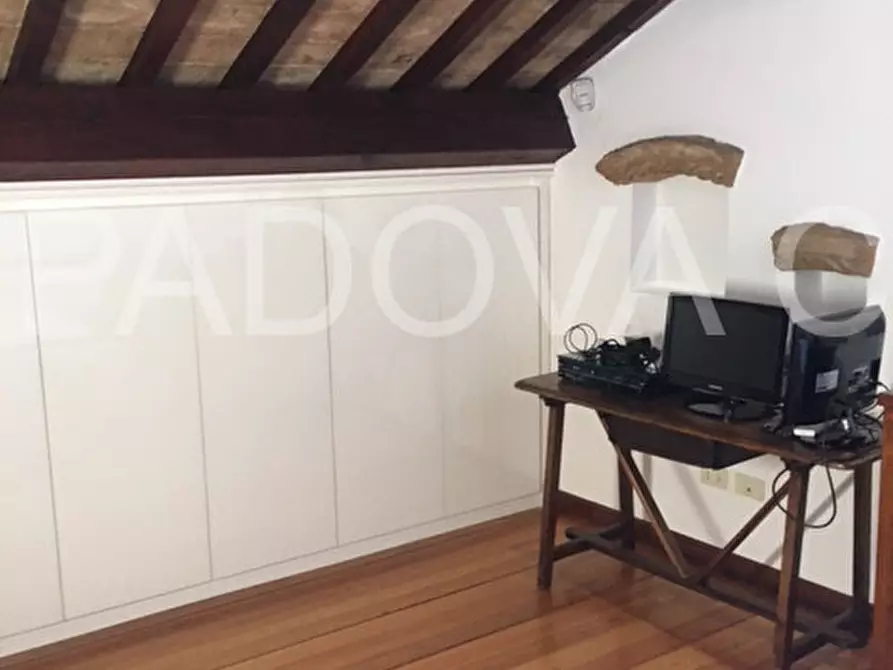 Immagine 25 di Appartamento in affitto  in Via dei Savonarola a Padova