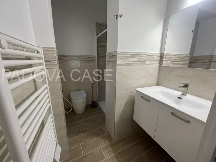 Immagine 17 di Appartamento in affitto  in via Belzoni a Padova