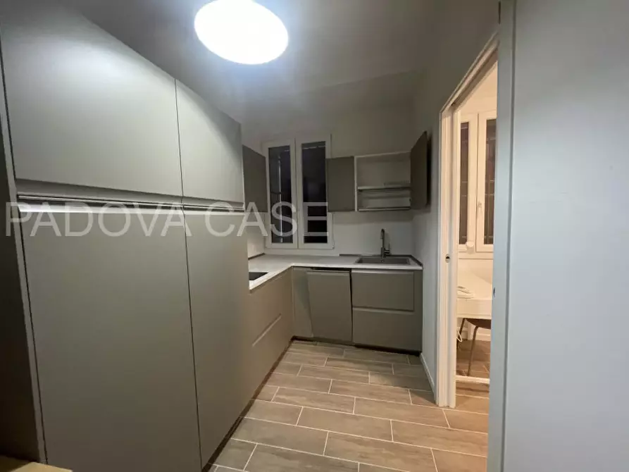 Immagine 19 di Appartamento in affitto  in via Belzoni a Padova