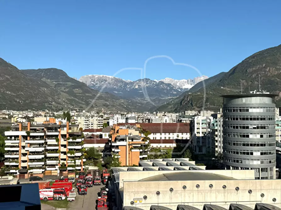 Immagine 8 di Appartamento in vendita  in Via Carlo Maria Giulini a Bolzano