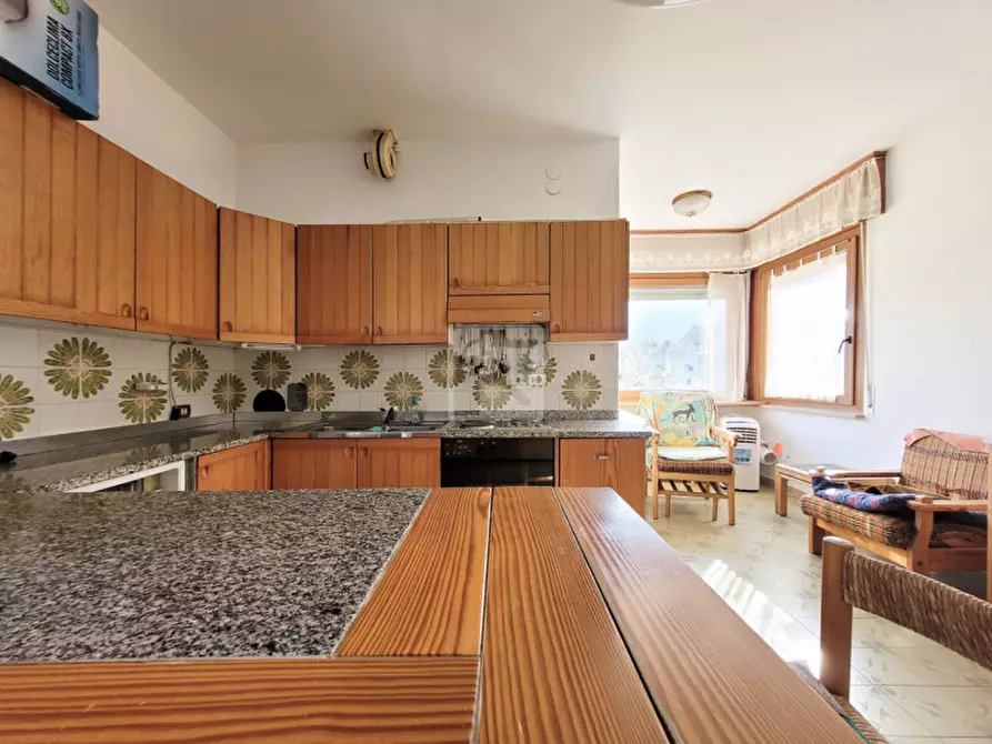 Immagine 5 di Appartamento in vendita  in Via Sant'Alessandro a Riva Del Garda