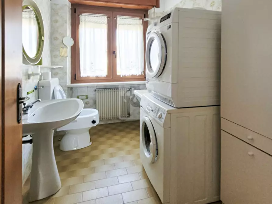 Immagine 8 di Appartamento in vendita  in Via Sant'Alessandro a Riva Del Garda