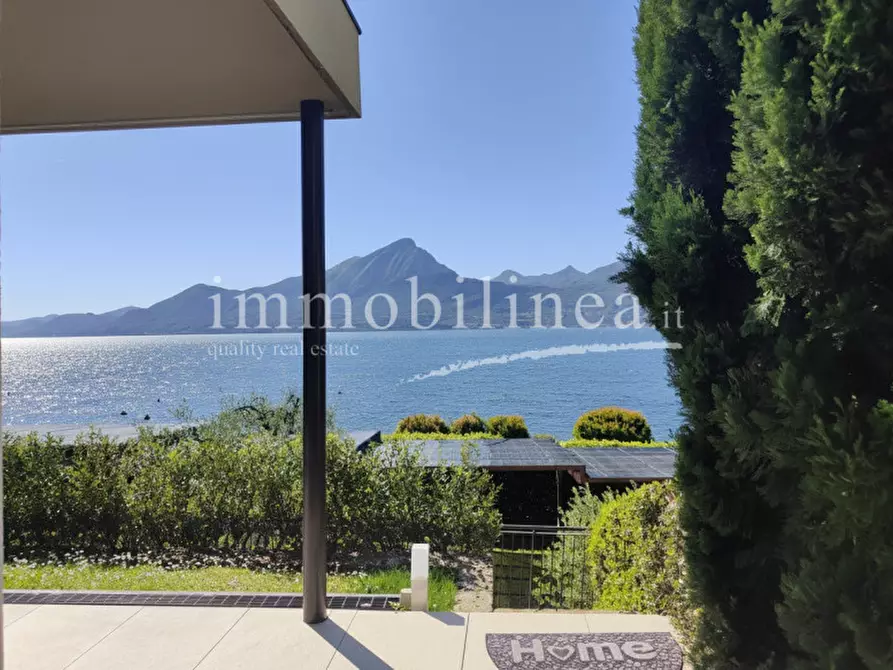 Immagine 3 di Appartamento in vendita  in Via Pai di Sotto a Torri Del Benaco