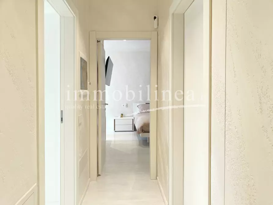 Immagine 17 di Appartamento in vendita  in Via Pai di Sotto a Torri Del Benaco