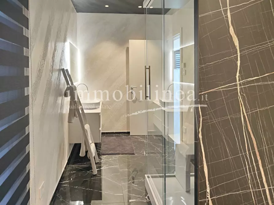 Immagine 33 di Appartamento in vendita  in Via Pai di Sotto a Torri Del Benaco