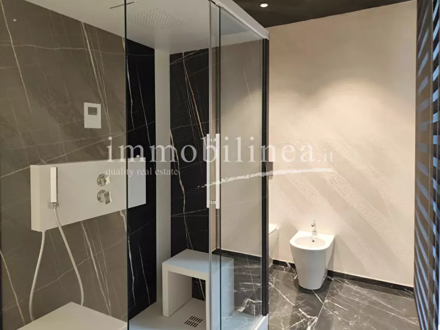 Immagine 38 di Appartamento in vendita  in Via Pai di Sotto a Torri Del Benaco