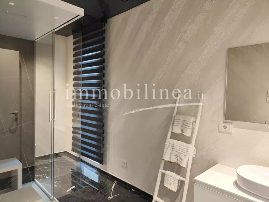 Immagine 40 di Appartamento in vendita  in Via Pai di Sotto a Torri Del Benaco