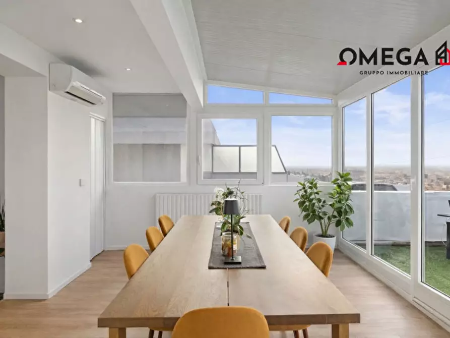 Immagine 3 di Attico in vendita  in via di montebello 19 a Trieste